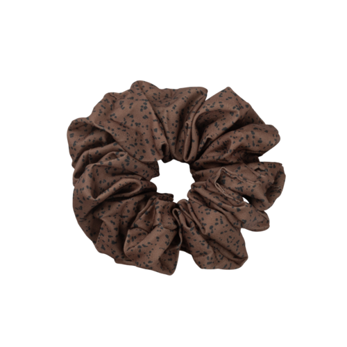 Ruskea, mustat pilkut